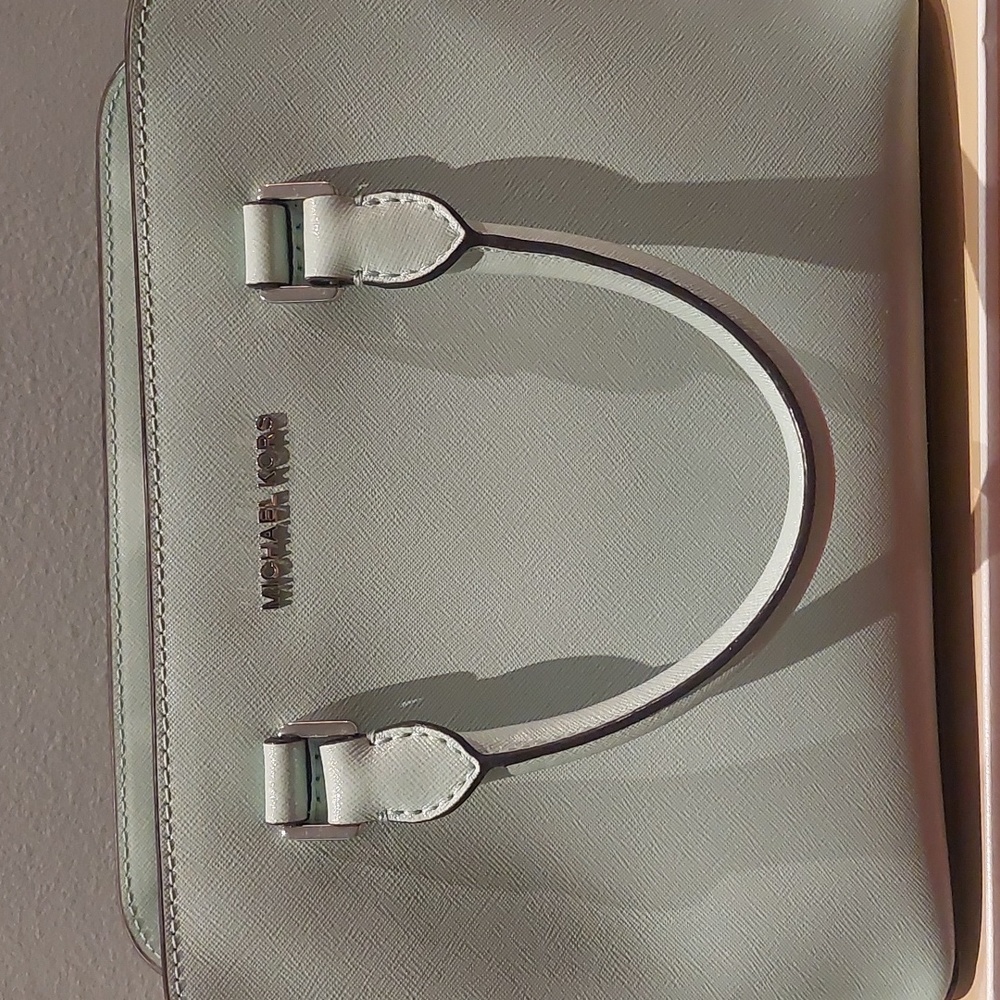 ❣️💫 MARK DOWN💫❣️ Michael Kors Bag - Picture 5 of 17